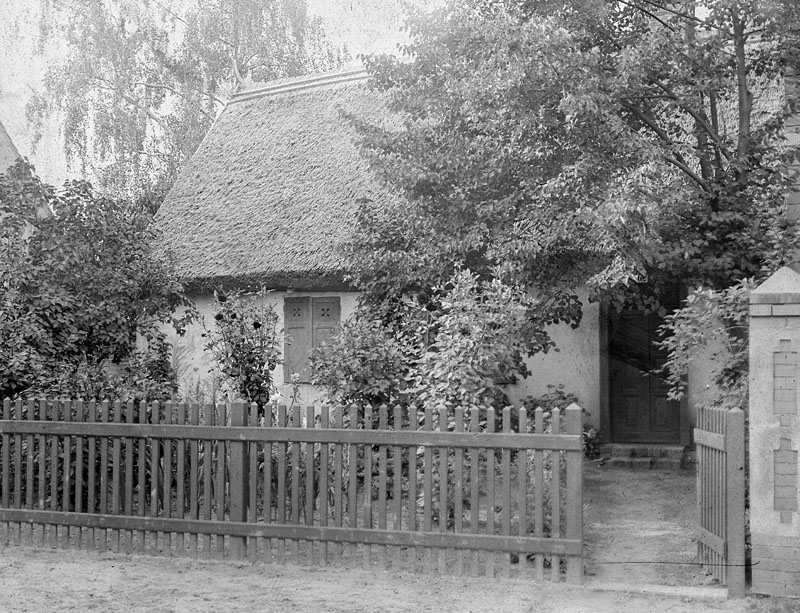 1930